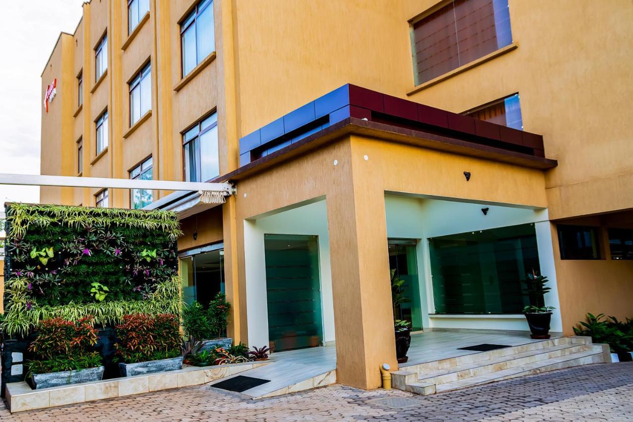 Canary Hotel Kampala Exterior foto